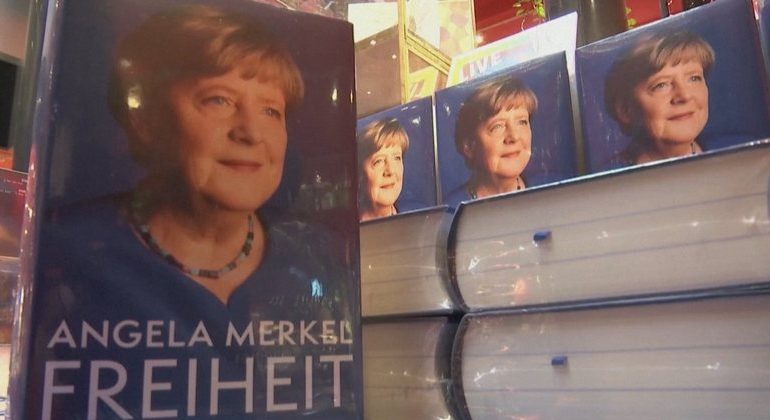 AUTOBIOGRAFIA E MERKEL: Vetëm anëtarësimi në BE sjell paqe në Ballkan