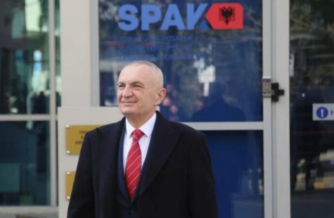 “MË BLLOKONI PASAPORTËN”/ Meta në gjykatë: Më lini të lirë, as e imagjinoj të arratisem. Dua të përmbush detyrimet si politikan…