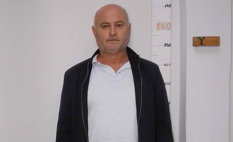 E PËSON KEQ/ Mashtronte të moshuarit dhe u vidhte para në banesat e tyre, arrestohet 50-vjeçari shqiptar në Greqi