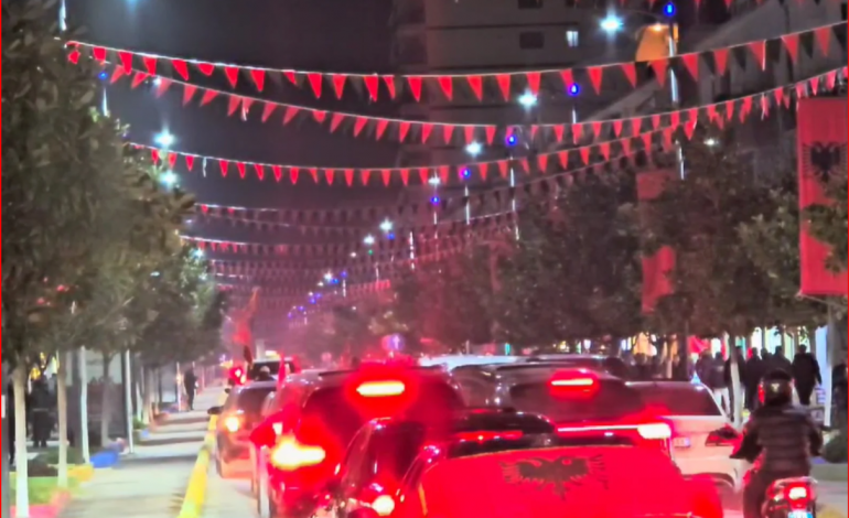 PAMJET/ 112-vjetori i Pavarësisë, vijon atmosfera festive në Fier