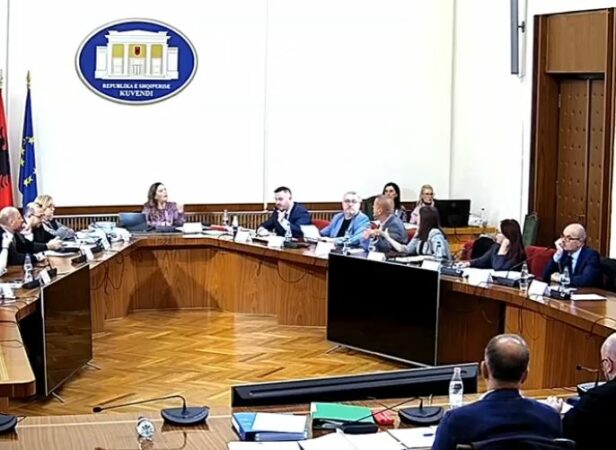 “STERILIZIMI”/ Beqaj-Vokshit: Bëra një kërkesë të flasi avokati! Ju nuk e latë! Nuk heq dorë nga kërkesa për prezantim me Power Point