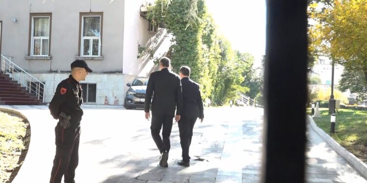 DATA E ZGJEDHJEVE 2025/ PD bojkoton, Begaj pret përfaqësuesit e PS dhe Celibashin