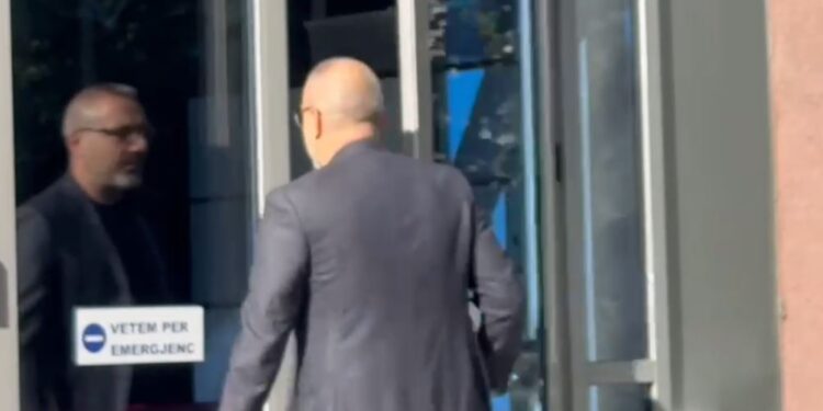 U THIRR NË SPAK PËR 21 JANARIN/ Flet Saimir Tahiri: I qëndroj atyre që kam deklaruar në 2015-ën