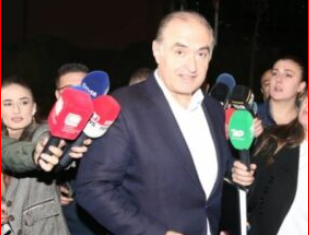 HEDMOND HAXHINASTO RRETH 4 ORË NË SPAK/ Çfarë tha ish-ministri para gazetarëve