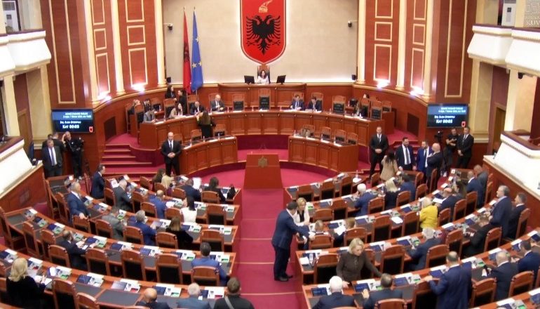 SOT KUVEND/ Do votohet buxheti i vitit 2025, Berisha rikthehet pas 11 muajsh! PD depoziton 34 amendamente