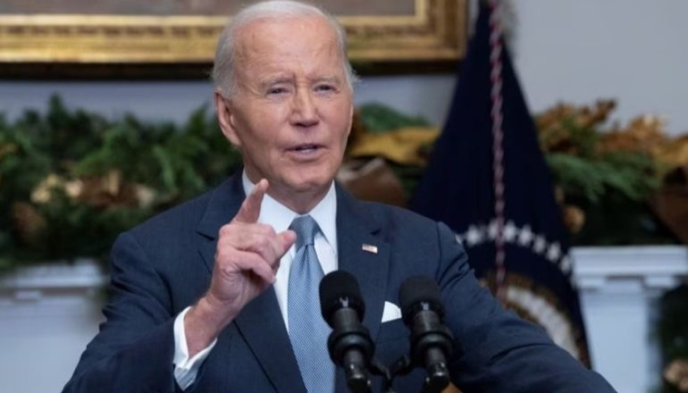 BIDEN FAL DËNIMET ME VDEKJE/ Konvertohet dënimi për 37 të burgosur