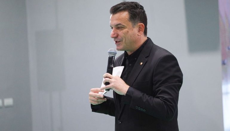 BUXHETI PËR 2025/ Veliaj: Transport falas për të gjithë pensionistët në Tiranë, ja si do bëhet regjistrimi për abonenë