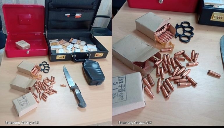 ARRESTOHEN 2 POLICË/ Njëri u denoncua nga ish-bashkëshortja, theu urdhrin e mbrojtjes dhe i vodhi valixhen me 5 milion lekë
