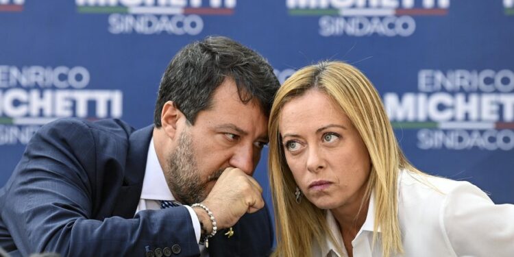 KRISJA E LIDHJES ME SALVININ/ Meloni: Në mëngjes zihemi dhe në darkë pimë verë bashkë