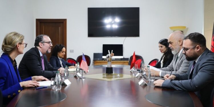 RAMA PRET KASANOF/ Ambasada zbardh takimin: U fol për drejtësinë dhe luftën ndaj korrupsionit