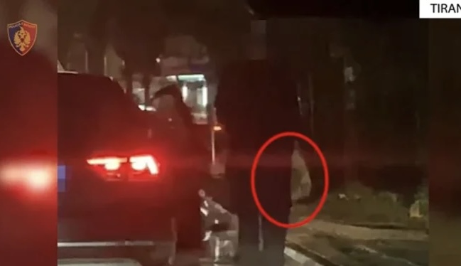 POLICIA AKSION NË TIRANË/ Sekuestrohet kokainë me vlerë 270 mijë euro, arrestohen dy të rinj (DETAJET)