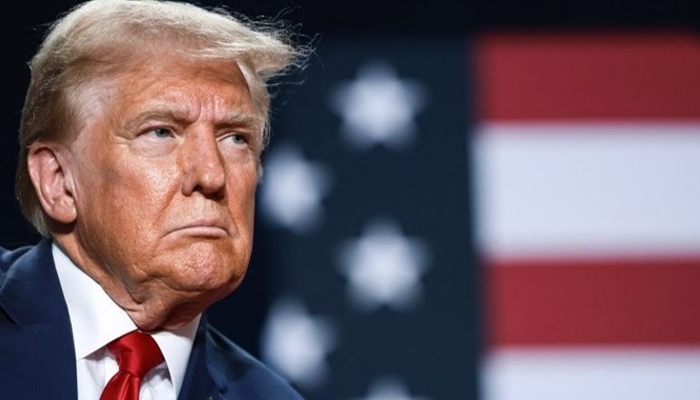 PARALAJMËRON Trump: Kushdo që lind në SHBA nuk do të marrë më automatikisht shtetësinë amerikane