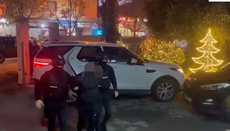VRAU SHOKUN E TIJ/ Zbardhet dëshmia e 35-vjeçarit: Vetëm e shtyva dhe nuk doja ta vrisja, por më tha se gruaja jote i zgjidh vetë hallet e saj! Mendova se…