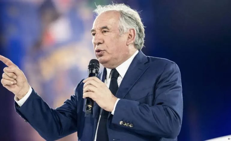 ANALIZA/ Kryeministri i ri në Francë përpara një “misioni të pamundur”