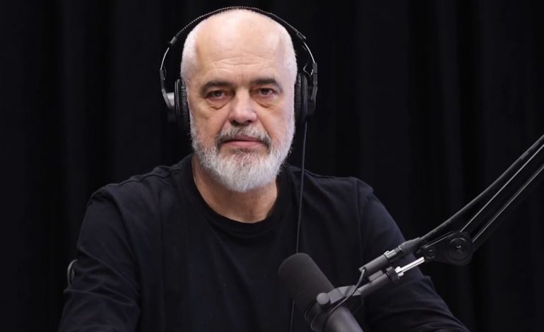 “DUHET TË BËSH DY PUNË, NDRYSHE NUK JA DEL DOT”/ Rama: Në Angli, koha zero për të shpenzuar me familjen. Ja dallimi me Shqipërinë…