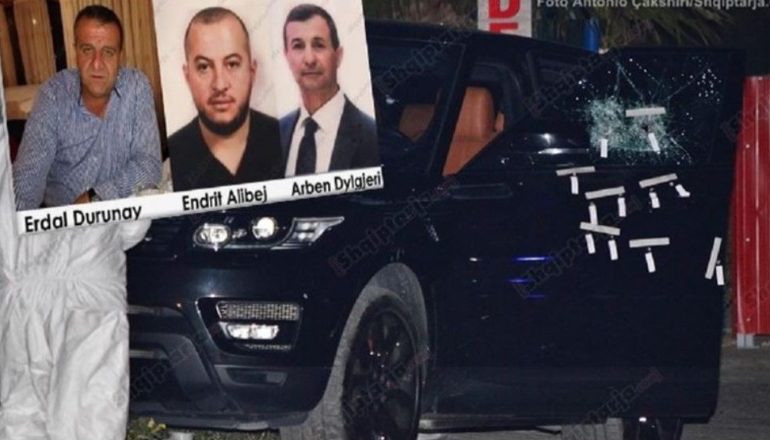 NË KËRKIM PËR MASAKRËN E BRADASHESHIT/ GJKKO pezullon me 1 vit gjyqin ndaj Mikael Qosjas! Dyshohet se fshihet në Spanjë