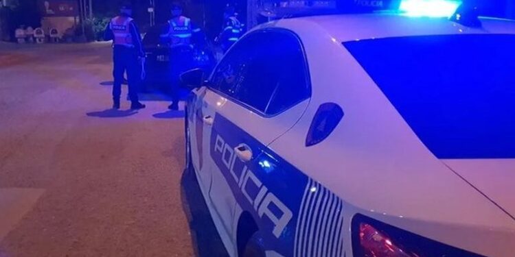 “PLAS” SHERRI NË NJË LOKAL NË DURRËS/ Një i plagosur dhe një i ndaluar