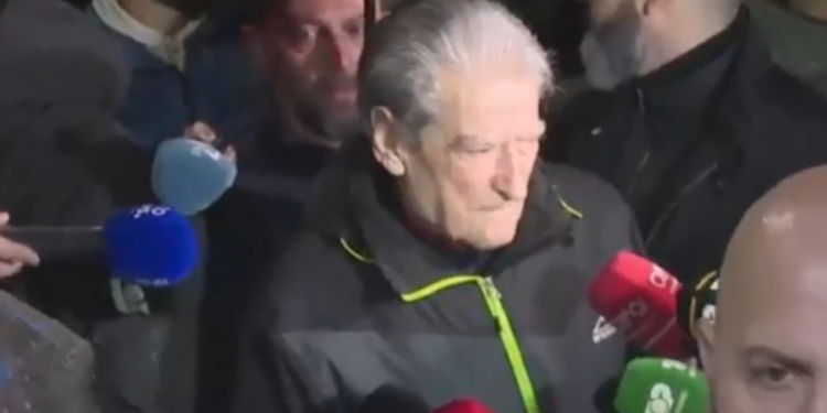 “DO JETË DIMËR I VËSHTIRË”/ Berisha krahason protestat në Tiranë me ato në Beograd