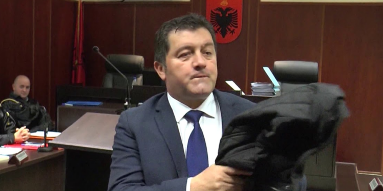 U DËNUA PËR TJETËRSIM PRONASH NË SHËNGJIN/ Policia në kërkim të ish-kryebashkiakut demokrat