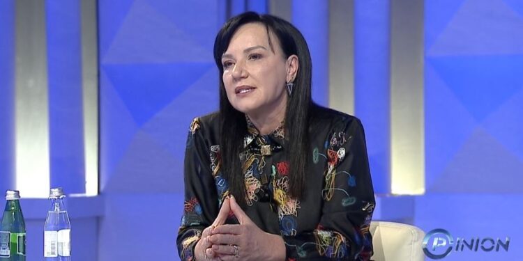 “MBAJ SHËNIME PËR…”/ Flet Linda Rama: Jam kurioze për Edin, ç’do të thotë të rrisësh një fëmijë kur je person publik