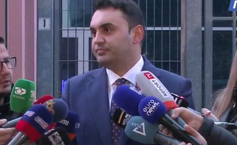 “NGA FOTOT ME TRUMP TEK DEKLARIMI I PASURISË SË PARTNERES”/ Këlliçi: SPAK më pyeti për gjithçka, arma ime e fortë…