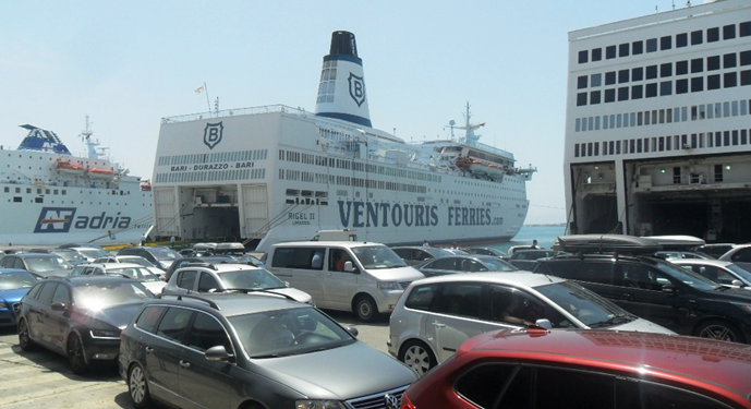 FLUKSI NË PORTIN E DURRËSIT/ Mbi 20 mijë pasagjerë kanë hyrë në 5 ditët e fundit