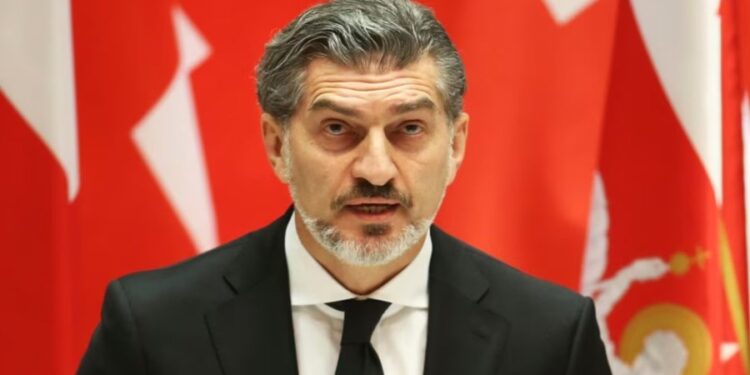BETOHET PRESIDENTI I RI I GJEORGJISË/ Teksa Zurabishvili thotë se është presidentja legjitime