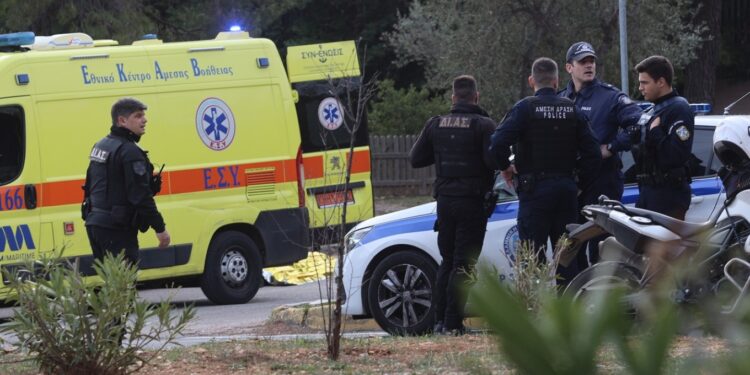 “SHËNJESTËR ISHTE EDHE…”/ Një person i tretë i shpëtoi plumbave, detaje nga atentati ndaj shqiptarëve në Athinë