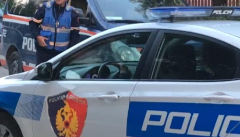 NDALOHET 35-VJEÇARI NË LUSHNJE/ Kanosi me armë zjarri të riun pranë banesës së tij (EMRI)