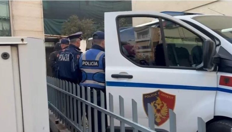 SHERRI MASIV NË SARANDË/ Arrest me burg për 2 policët, ‘Detyrim paraqitje’ për 6 personat e tjerë