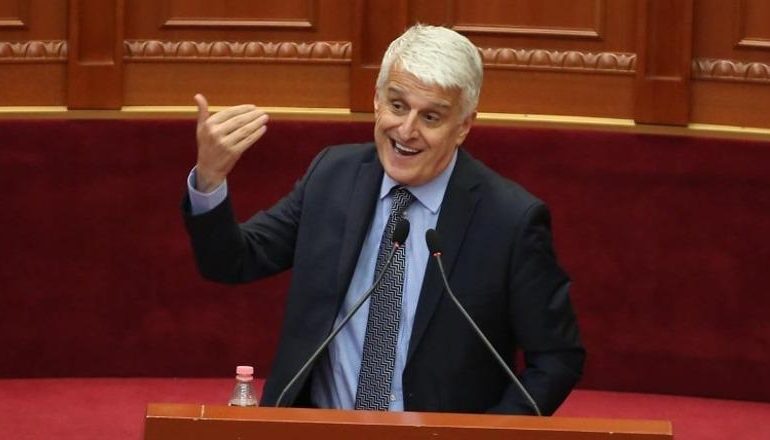PARALAJMËRON PËRBALLJE TË FORTË ELEKTORALE ME BERISHËN/ Majko: Arsyet përse shpif ndaj meje