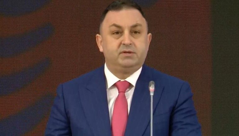 112-VJETORI I PAVARËSISË/ Ministri Hoxha: Në zgjedhjet e 11 majit qëndroni në lartësinë e duhur! Mesazh drejtuesve të rinj: Puna juaj…