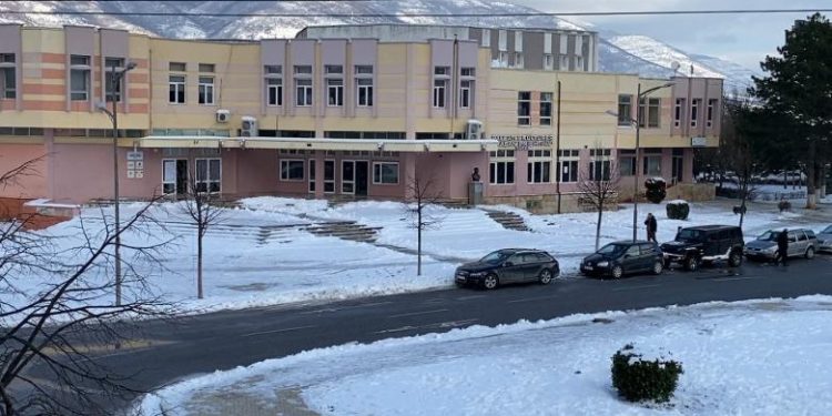 MOTI I KEQ/ Rinis nesër mësimi në 37 shkollat e qarkut të Kukësit, ja akset e pakalueshme