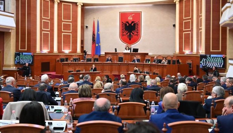NESËR KUVEND/ Ndryshimet në Kod për votën e diasporës ‘sfida’ e parë për konsensus! Begaj mesazh ligjvënësve
