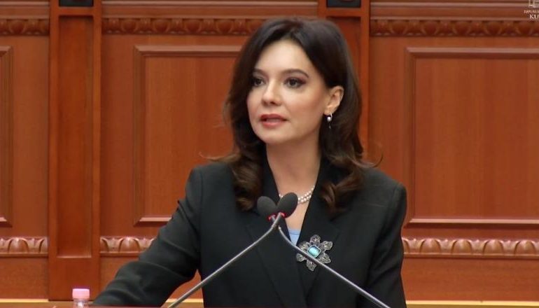 KUVEND/ Spiropali: Shqipëria ka nevojë për votat e tyre! Sa më shumë të marrin pjesë aq më mirë