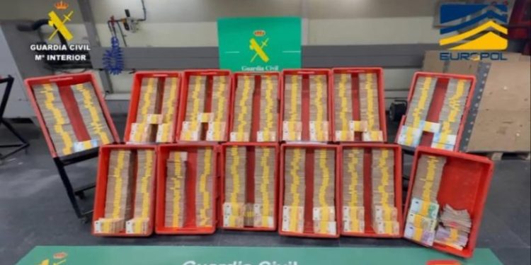 KOKAINË NGA KOLUMBIA PËR NË SPANJË/ Shkatërrohet karteli shqiptar në Dubai! Sekuestrohen 6 mln euro