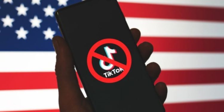 “DO ZHDUKEMI”/ Tik-Tok reagon për herë të parë pas vendimit të Gjykatës Supreme në SHBA