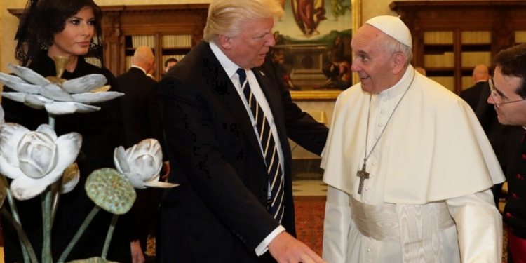NË PRAG TË INAGURIMIT/ Papa sulmon Trumpin: Plani për të dëbuar emigrantët është një turp i madh