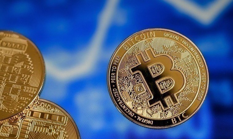 BITCOIN DERI NË 250 MILIONË DOLLARË? Çfarë parashikojnë investitorët se do të ndodhë me kriptomonedhën gjatë 2025-ës