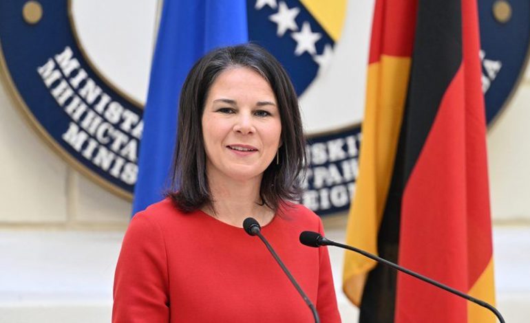 PAS PËRMBYSJES SË ASSAD/ Ministrja e Jashtme e Gjermanisë vizitë në Siri