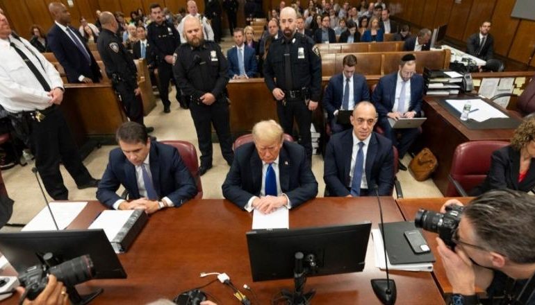FSHEHU PAGESËN E AKTORES PORNO/ Trump do të dënohet por s’ do të shkojë në burg! Vendimi shpallet 10 ditë para betimit si president i SHBA