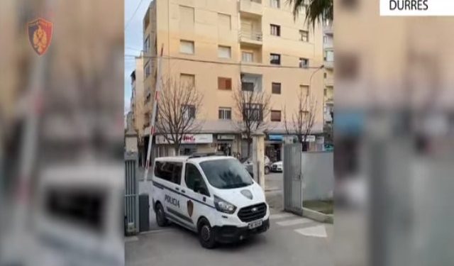 “PLAS” SHERRI MES DISA PERSONAVE NË NJË LOKAL NË DURRËS/ Arrestohet 35-vjeçari, sekuestrohet kallashnikovi