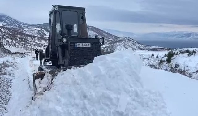 MOTI I KEQ/ Ende probleme me furnizimin me energji në Vaun e Dejës. E bllokuar rruga në Qafë Thanë