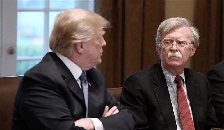 INTERVISTA/ Ish-këshilltari që Trump e quajti “tuhaf” vetëm pak ditë më parë, thotë se ai mund t’i heqë “non grata”-n Berishës