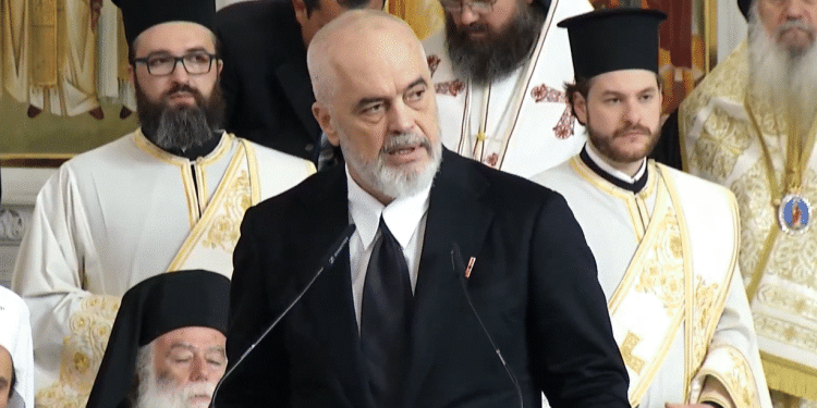 CEREMONIA E LAMTUMIRËS/ Rama: Jeta e kryepeshkopit Anastas tërësisht e përmbushur, punoi 33 vite për ringritjen e Kishës Autoqefale