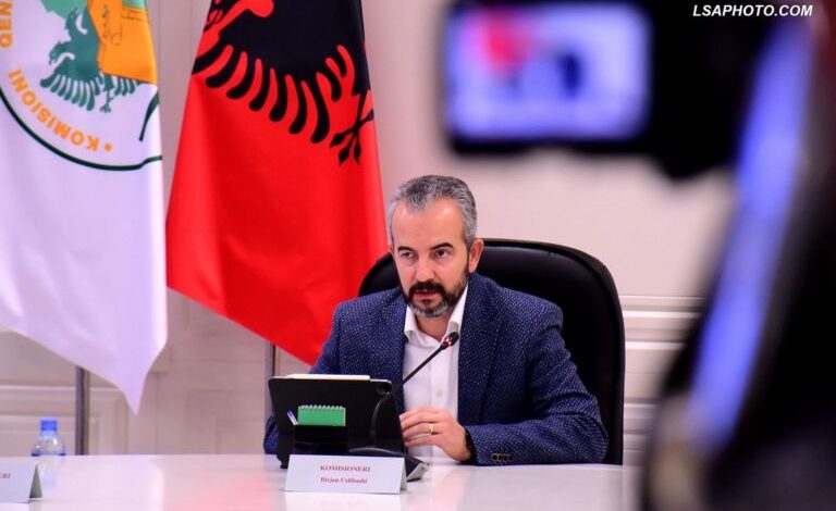 “NGA 11 JANARI NINSI RAPORTIMET NË KQZ”/ Celibashi i kujton institucioneve publike Kodin Zgjedhor