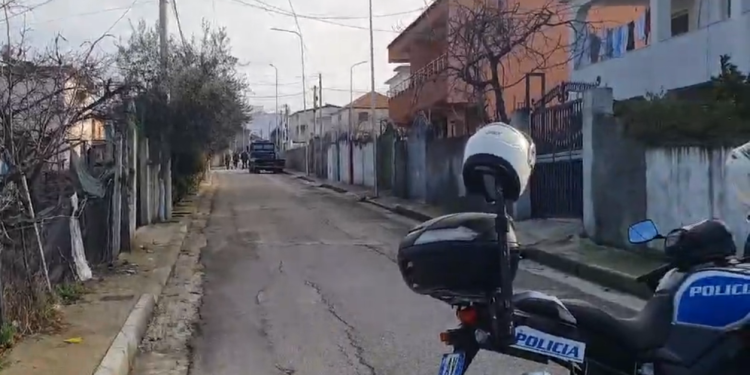 U GJET I VRARË BRENDA MAKINËS SË TIJ/ Viktima, vëllai i Besnik Vishës, në ’97-ën vrau me armë zjarri Refik Domin