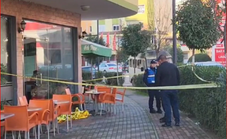 E RËNDË! Gjendet pa shenja jete një person në Fier, policia rrethon zonën
