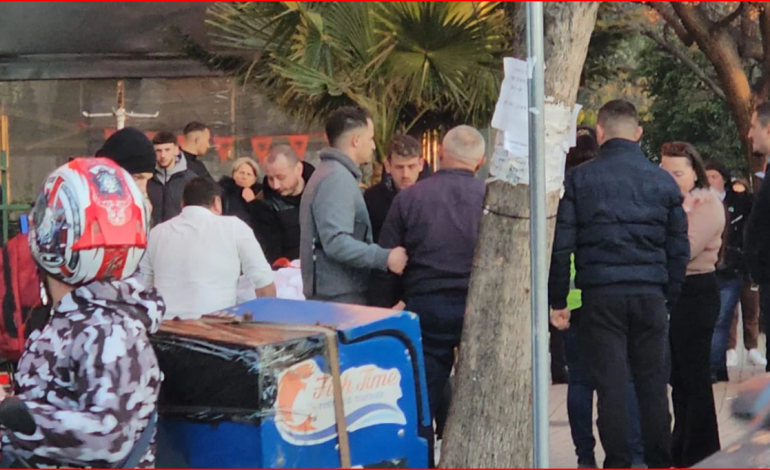 NJË TJETËR NGJARJE E RËNDË/ Gjendet një person i pajetë në mes të rrugës në Tiranë