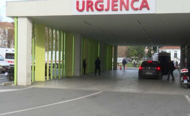 VDEKJA E 12-VJEÇARIT NË QSUT/ Mjekja kallëzon nënën e të miturit: Më ka dhunuar brenda spitalit